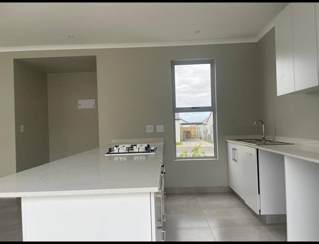2 BEDROOM FREESTANDING TO LET IN LALELA ESTATE